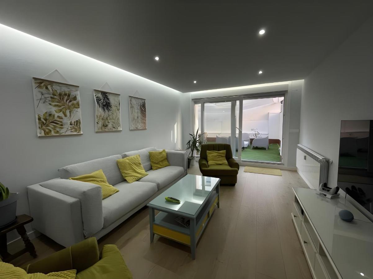 Amplio Y Moderno Piso De 4 Habitaciones Y Terraza Pontevedra Esterno foto